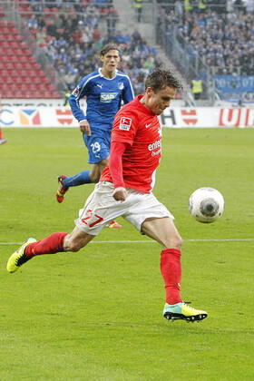 Mainz, Germany 05 October 2013 1 Bundesliga 13 14 8 Matchday 1 FSV Mainz 05 vs 1899 Hoffenheim Nicolai Müller Mainz , scoring chance, high, portrait 1 Bundesliga 13 14 8 Matchday 1 FSV Mainz 05 vs 1899 Hoffenheim jr