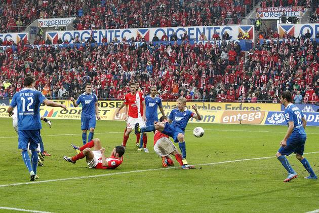 Mainz, Germany 05 October 2013 1 Bundesliga 13 14 8 Matchday 1 FSV Mainz 05 vs 1899 Hoffenheim v li Tobias Strobl Hoffenheim , Yunus Malli Mainz , Sven Schipplock Hoffenheim , Maxim Choupo Moting Mainz , Jeremy Toljan Hoffenheim , NikolÄe Noveski Mainz , Andreas Beck Hoffenheim , Goal scorer, Goal to equalize 2 2, t.s., landscape 1 Bundesliga 13 14 8 Spieltag 1 FSV Mainz 05 vs 1899 Hoffenheim jr