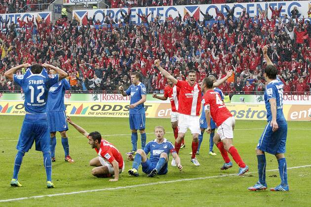 Mainz, Germany 05 October 2013 1 Bundesliga 13 14 8 Spieltag 1 FSV Mainz 05 vs 1899 Hoffenheim Mainz goal celebration Hoffenheim horror, v li Tobias Strobl Hoffenheim , Yunus Malli Mainz , Sven Schipplock Hoffenheim , Andreas Beck Hoffenheim , Maxim Choupo Moting Mainz , Stefan Bell Mainz , NikolÄe Noveski Mainz goal scorer, David Abraham Hoffenheim , t.s., landscape, cheers goal scorer goal scorer 1 Bundesliga 13 14 8 Spieltag 1 FSV Mainz 05 vs 1899 Hoffenheim jr