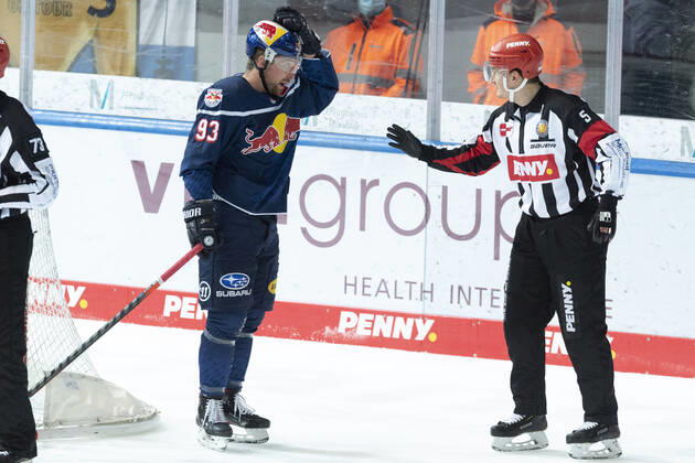 MAXIMILIAN KASTNER EHC Red Bull Munich, EHC RedBull Munich vs Nuremberg IceTigers, Olympia Eisstadion, Munich 28 12 2020 Â
