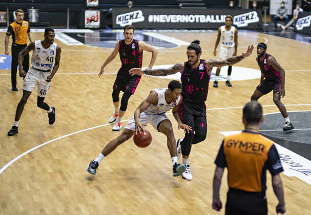 1 Basketball Bundesliga, easyCredit BBL, season 2020 2021, 18 matchday 12 02 21, Hamburg, Hamburg Towers vs Telekom Baskets Bonn Â