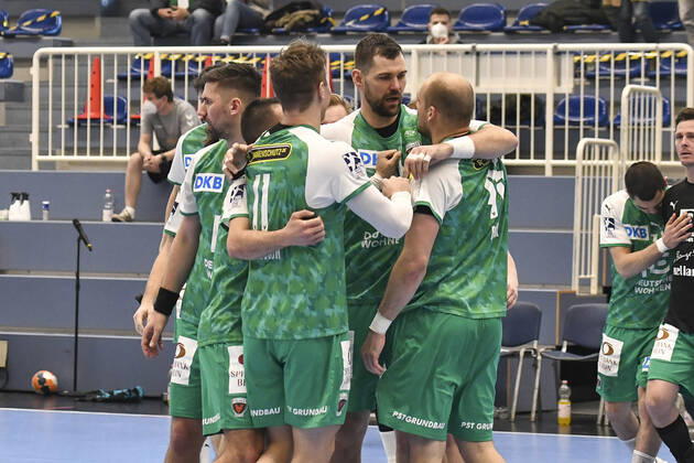 Final cheer emotion joy of the team of Berlin 07 03 2021 Handball, 1 Bundesliga, TUSEM Essen vs Fuechse Berlin, Arena am Hallo, Essen, xhmx