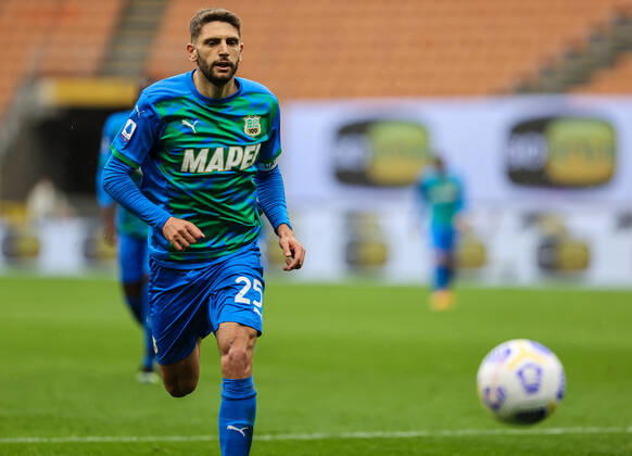 Domenico Berardi of US Sassuolo in action during the Serie A 2020 21 football match between AC Milan vs US Sassuolo at Giuseppe Meazza Stadium, Milan, Italy on April 21, 2021 - Milan Stadio San Siro Milan Italy Copyright: xEPhotopressx SP24-18-044