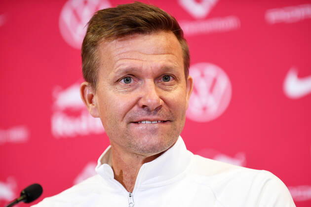 Fußball Bundesliga Saison 2021 2022, 7 Spieltag, PK RB Leipzig ahead of Leipzig vs Bochum 01 10 2021 Jesse Marsch coach RB Leipzig speaks at the press conference of RB Leipzig ahead of the Bundesliga match against Bochum 01 10 2021 Leipzig Saxony Germany Red Bull training ground at Cottaweg.