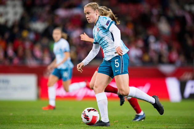 211021 Julie Blakstad of Norway during the FIFA Womens World Cup Qualifier football match between Poland and Norway on October 21, 2021 in Lodz Photo Vegard Wivestad Grott BILDBYRAN kod VG VG0187 bbeng fotball soccer football fotboll fifa world cup qualifiers vm qualification kvinnor vm kvalik landskamp dam norway norway poland polen, Copyright: VEGARDxWIVESTADxGRoTT BB211021VG058