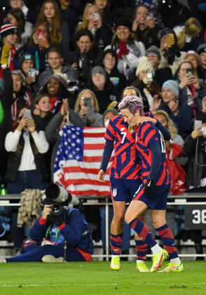 SAINT PAUL, MN - OCTOBER 26: United States forward Megan Rapinoe (15) celebrates her goal with United States forward Tobin Heath (7) during the second half of a friendly soccer match between Korea Republic and the United States on Oct 26, 2021 at Allianz Field in Saint Paul, MN. (Photo by Nick Wosika Icon Sportswire) SOCCER: OCT 26 Women s - USA v Korea Icon2021102618