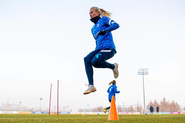 211129 Guro Bergsvand of the Norwegian women s national football team during a training session on November 29, 2021 in Yerevan Photo Vegard Grott BILDBYRAN kod VG VG0207 bbeng fotboll football soccer fotball vm kval kval fifa women s world cup qualifier qualifier träning practice training training norge norway dam armenia yerevan,  Copyright: VEGARDxGRoTT BB211129VG041