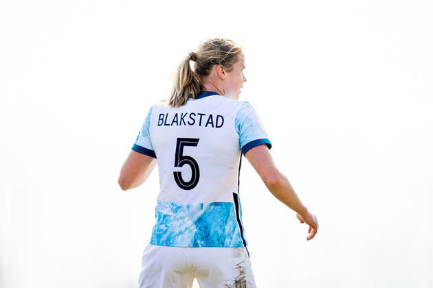 211201 Julie Blakstad of Norway during the FIFA Womens World Cup Qualifier football match between Armenia and Norway on December 1, 2021 in Yerevan Photo Vegard Grott BILDBYRAN kod VG VG0209 bbeng fotball soccer football fotboll fifa world cup qualifiers vm qualification kvinnor vm kvalik landskamp dam norge norway armenia jerevan arena, Copyright: VEGARDxGRoTT BB211201VG034