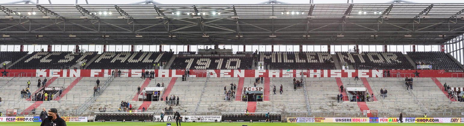 Football Men , Season 2021 2022, 2 Bundesliga, 5 Matchday, FC St Pauli SSV Jahn Regensburg, Millerntorstadion, 29 08 2021 FC ST PAULI 1910 MILLERNTOR KEIN FUSSBALL DEN FASCHISTEN Writings on the East Stand of the Millerntor Stadium Hamburg Germany