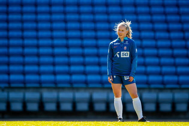 220411 Thea Bjelde of the Norwegian women s national football team during a training session on April 11, 2022 in Oslo Photo Vegard Grott BILDBYRAN kod VG VG0265 bbeng fotboll football soccer fotball vm kval kval fifa women s world cup qualifier qualifier träning practice training training norge norway Lady,  Copyright: VEGARDxGRoTT BB220411VG033