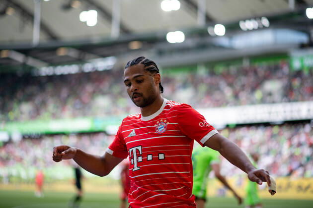 Serge Gnabry FC Bayern Muenchen 7 aergert sich, VfL Wolfsburg vs FC Bayern Muenchen, 1 Fussball Bundesliga, 34 Spieltag, Spielzeit 2021 2022, 14 05 2022 DFB DFL regulations prohibit any use of photographs as image sequences and or quasi video VfL Wolfsburg vs FC Bayern Muenchen, 1 Fussball Bundesliga, 34 Spieltag, Spielzeit 2021 2022, 14 05 2022 Copyright: xEibner Memmlerx EP_MMR
