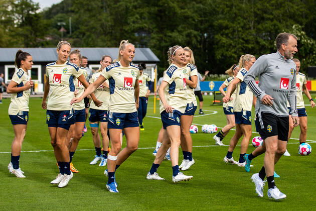 220620 Stina Blackstenius and Amanda Ilestedt of the Swedish women s national football team during a training session on June 20, 2022 in Bastad Photo Mathilda Ahlberg BILDBYRAN COP 240 MA0252 bbeng fotboll football soccer fotball training träning practice sverige sweden dam, Copyright: MATHILDAxAHLBERG BB220620BB124