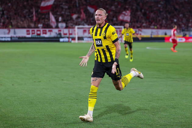 12 08 2022, football, 2022 2023 season, 1 Bundesliga, SC Freiburg Borussia Dortmund, Marius Wolf Borussia Dortmund celebrates the goal to 1 3, photo Dennis Ewert RHR PHOTO xRHR PHOTO DEx