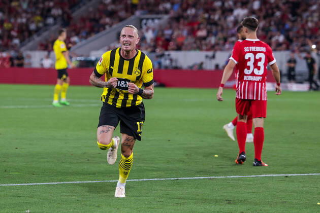 12 08 2022, football, 2022 2023 season, 1 Bundesliga, SC Freiburg Borussia Dortmund, Marius Wolf Borussia Dortmund celebrates the goal to 1 3, photo Dennis Ewert RHR PHOTO xRHR PHOTO DEx