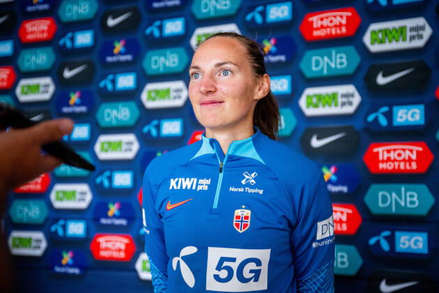220830 Marit Bratberg Lund of the Norwegian womens national football team during a press event on August 30, 2022 in Oslo Photo Vegard Grott BILDBYRAN code VG VG0343 bbeng fotboll football soccer fotbol vm kval kval fifa womens world cup qualifier qualifier press event pressetreff norge norway pond,  Copyright: VEGARDxGRoTT BB220830VG154