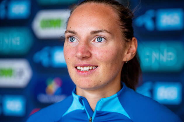 220830 Marit Bratberg Lund of the Norwegian womens national football team during a press event on August 30, 2022 in Oslo Photo Vegard Grott BILDBYRAN code VG VG0343 bbeng fotboll football soccer fotbol vm kval kval fifa womens world cup qualifier qualifier press event pressetreff norge norway pond,  Copyright: VEGARDxGRoTT BB220830VG155