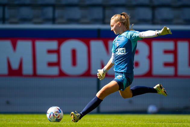 220901 Goalkeeper Sunniva Skoglund of the Norwegian womens national football team during a training session on September 1, 2022 in Leuven Photo Vegard Grott BILDBYRAN code VG VG0346 bbeng fotbol football soccer fotball vm kval kval fifa womens world cup qualifier qualifier training practice training training norge norway brussels belgium belgium dam, Copyright: VEGARDxGRoTT BB220901VG033