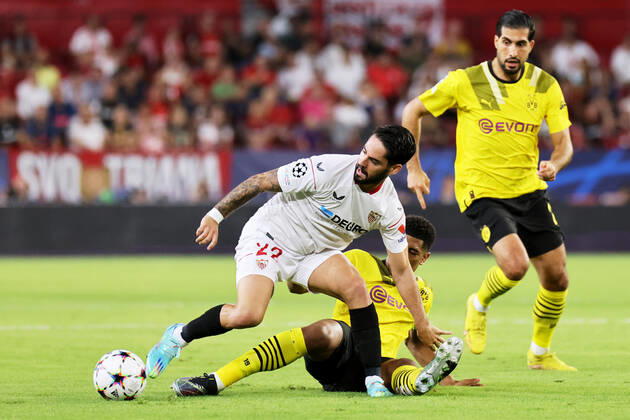October 5, 2022, Seville, Seville, Spain: Francisco Alarcon Isco of Sevilla FC in action during the UEFA Champions League Group G stage match between Sevilla FC and Borussia Dortmund at Ramon Sanchez Pizjuan on October 06, 2022 in Seville, Spain. Seville Spain - ZUMAd159 0170490216st Copyright: xJosexLuisxContrerasx