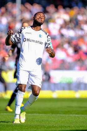 Moritz Broni Kwarteng 1 FC Magdeburg, 08 is visibly disappointed sadly dejected after a scoring chance, SV Sandhausen vs 1 FC Magdeburg, Football, 2 Liga, 11 Matchday, Season 2022 2023, 09 10 2022, DFL REGULATES PROHIBIT ANY USE OF PHOTOGRAPHS AS IMAGE SEQUENCES AND OR QUASI VIDEO SV Sandhausen vs 1 FC Magdeburg, Football, 2 Liga, 11 Matchday, Season 2022 2023, 09 10 2022 Sandhausen Copyright: xEibner-Pressefotox EP_EER