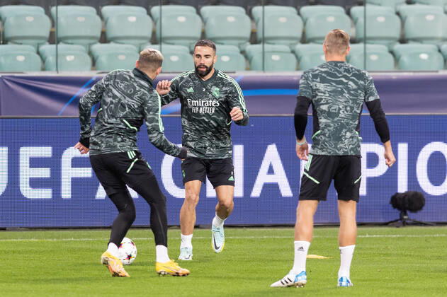 Real Madrid Training Session And press conference, PK, Pressekonferenz Dani Carvajal (Real) during the training session and press conference of Real Madrid in Warsaw, Poland, on October 10, 2022. Warsaw Poland Copyright: xFotoxOlimpikx originalFilename:jastrzebowski-realmadr221010_npTV0