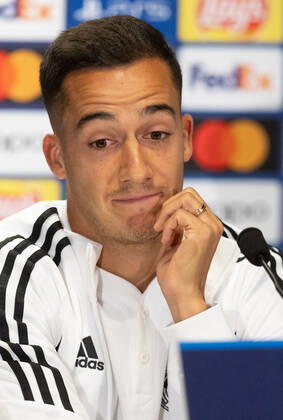 Real Madrid Training Session And press conference, PK, Pressekonferenz Lucas Vazquez (Real) during the training session and press conference of Real Madrid in Warsaw, Poland, on October 10, 2022. Warsaw Poland Copyright: xFotoxOlimpikx originalFilename:jastrzebowski-realmadr221010_npB0I