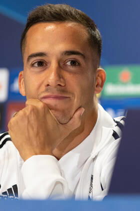 Real Madrid Training Session And press conference, PK, Pressekonferenz Lucas Vazquez (Real) during the training session and press conference of Real Madrid in Warsaw, Poland, on October 10, 2022. Warsaw Poland Copyright: xFotoxOlimpikx originalFilename:jastrzebowski-realmadr221010_npVmS