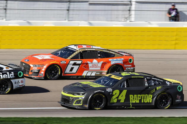 LAS VEGAS, NV - OCTOBER 16: Brad Keselowski ( 6 RFK Racing King s Hawaiian Ford) and William Byron ( 24 Hendrick Motorsports RaptorTough.com Chevrolet) drive out of turn four during the NASCAR, Motorsport, USA Cup Series Playoff South Point 400, on October 16, 2022, at Las Vegas Motor Speedway in Las Vegas, NV.(Photo by Christopher Trim Icon Sportswire) AUTO: OCT 16 NASCAR Cup Series Playoff South Point 400 Icon221016050400