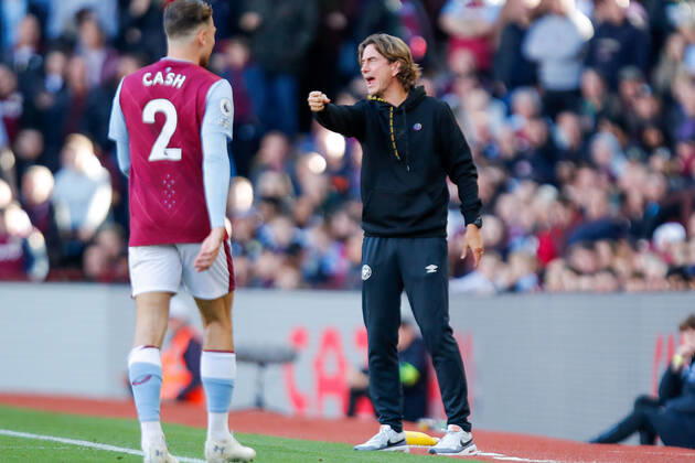 Aston Villa v Brentford Premier League Brentford Head Coach Thomas Frank during the Premier League match between Aston Villa and Brentford at Villa Park, Birmingham Content Not Available For UK Newspapers Copyright: xMarkxDxFullerx FIL-17506-0025 UK Newspapers OUT