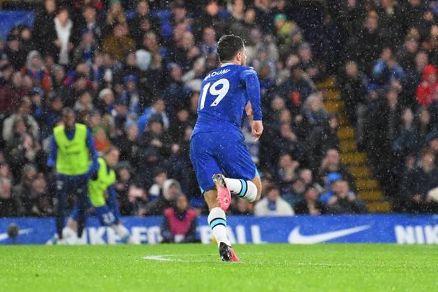 Chelsea v Bournemouth Premier League 27 12 2022. Chelsea midfielder Mason Mount (19) GOAL scores 2-0 and celebrates during the Premier League match between Chelsea and Bournemouth at Stamford Bridge, London, England on 27 December 2022. during the Premier League match between Chelsea and Bournemouth at Stamford Bridge, London, England on 27 December 2022. London Stamford Bridge Greater London England Editorial use only DataCo restrictions apply See www.football-dataco.com , Copyright: xSimonxTraylenx PSI-16605-0009