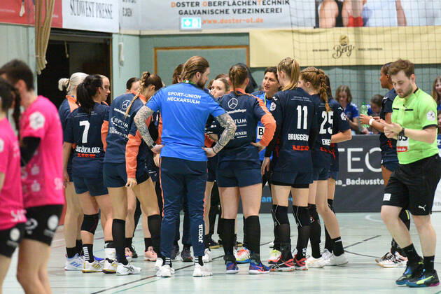 Time Out Sport Union Neckarsulm TusSies Metzingen vs Sport Union Neckarsulm Handball, HBF, 10 Ligaspiel, Saison 2022 2023 , 30 12 2022 TusSies Metzingen vs Sport Union Neckarsulm Handball, HBF, 10 Ligaspiel, Saison 2022 2023 , 30 12 2022 Metzingen Copyright: xEibner-Pressefotox EP_TBR