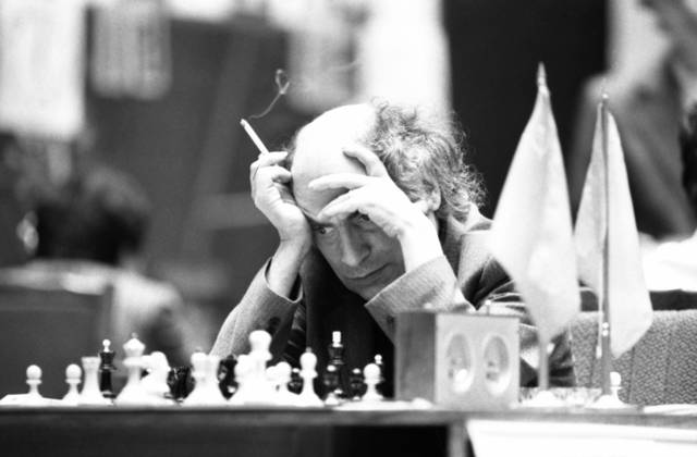 World Chess Championship s 12th Men s Interzonal Chess Tournament 6691452 06.09.1982 The 12th Men s Interzonal Chess Tournament of the World Chess Championship, Hotel s conference hall, Moscow, September 6-25, 1982. Mikhail Tal, tournament participant, international grandmaster, Master of Sport of the USSR, World Champion, and six-time Champion of the USSR. Dmitryi Donskoy Moscow Russia  Copyright: xDmitryixDonskoyx