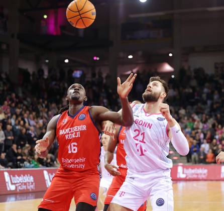 Leon Kratzer Telekom Baskets Bonn vs Bahcesehir Istanbul , Basketball Champions League BCL Photo Jörn Wolter