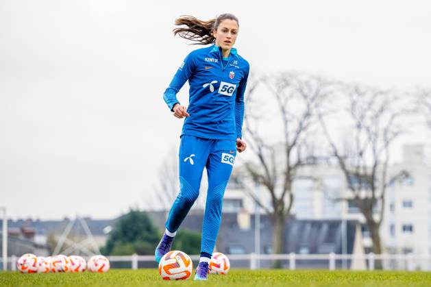 230216 Emma Stolen Godo of the Norwegian womens national football team during a training session on February 16, 2023 in Angers Photo Vegard Grot BILDBYRAN code VG VG0397 bbeng football football soccer fotball training practice training training norge norway women women,  Copyright: VEGARDxGRoTT BB230216VG018