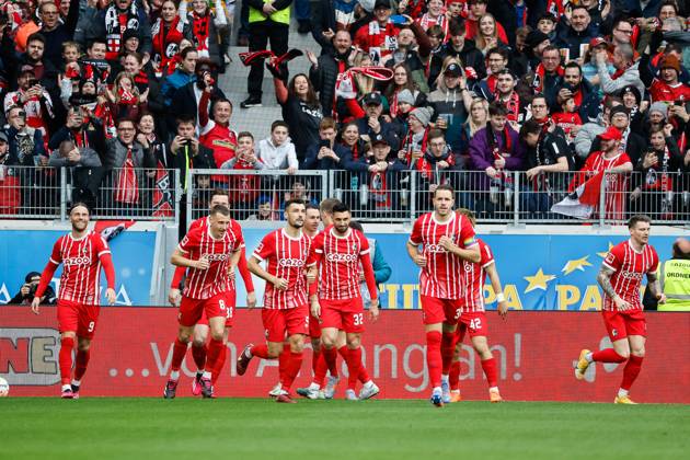 Goal celebration SC Freiburg at 1 0 by Maximilian Eggestein SC Freiburg, 08 , GER, SC Freiburg vs TSG 1899 Hoffenheim, Football, Bundesliga, 24 Matchday, Season 2022 2023, 12 03 2023 DFL REGULATES PROHIBIT ANY USE OF PHOTOGRAPHS AS IMAGE SEQUENCES AND OR QUASI VIDEO GER, SC Freiburg vs TSG 1899 Hoffenheim, Football, Bundesliga, 24 Matchday, Season 2022 2023, 12 03 2023 Freiburg im Breisgau Copyright: xEibner-Pressefoto GrantxHubbsx EP_GHS