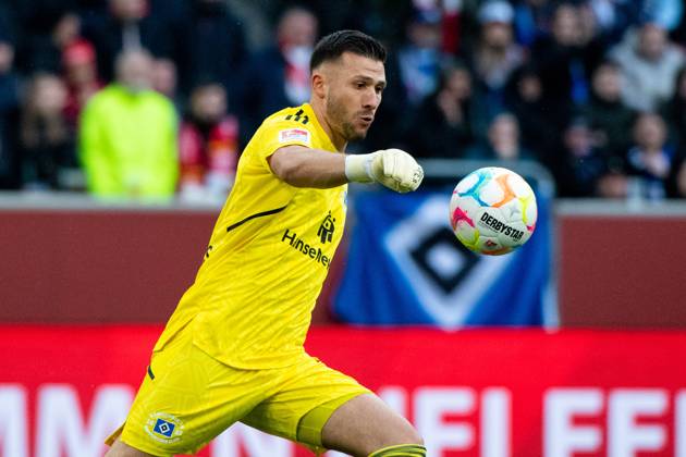 Daniel Heuer Fernandes Hamburger SV, 01 on the ball, GER, Fortuna Duesseldorf F95 vs Hamburger SV HSV Football, 2 Bundesliga, 27 Spieltag, Spielzeit 2022 2023, 31 03 2023 DFB DFL regulations prohibit any use of photographs as image sequences and or quasi video GER, Fortuna Duesseldorf vs Hamburger SV HSV Football, 2 Bundesliga, 27 Spieltag, Spielzeit 2022 2023, 31 03 2023 Duesseldorf Copyright: xEibner-Pressefoto Memmlerx EP_MMR