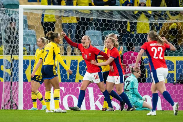 230411 Frida Maanum of Norway celebrates after scoring 3 3 during the international friendly football match between Sweden and Norway on April 11, 2023 in Gothenburg Photo Carl Sandin BILDBYRAN code CS JJ0272 fotbol football soccer fotball tränningslandskamp international friendly sweden a sweden norway norway lady bbeng jubel, Copyright: CARLxSANDIN BB230411CS057