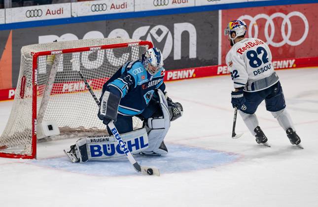 Jonas Stettmer goalie, ERC Ingolstadt Panther, 1 deflects a penalty shot by Chris DeSousa EHC Red Bull Muenchen, 82 ERC Ingolstadt vs EHC Red Bull Muenchen, ice hockey, DEL, playoffs, final game 2, season 2022 2023, 16 04 2023 ERC Ingolstadt vs EHC Red Bull Muenchen, ice hockey, DEL, playoffs, final game 2, season 2022 2023, 16 04 2023 Ingolstadt Copyright: xEibner-Pressefoto HeikexFeinerx EP_HFR