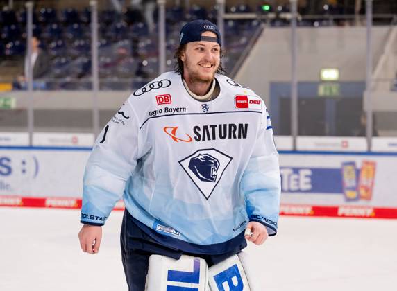 Jonas Stettmer goalie, ERC Ingolstadt Panther, 1 beams after winning EHC Red Bull Muenchen vs ERC Ingolstadt, ice hockey, DEL, playoffs, final game 3, season 2022 2023, 18 04 2023 EHC Red Bull Muenchen vs ERC Ingolstadt, ice hockey, DEL, playoffs, final game 3, season 2022 2023, 18 04 2023 Muenchen Copyright: xEibner-Pressefoto HeikexFeinerx EP_HFR