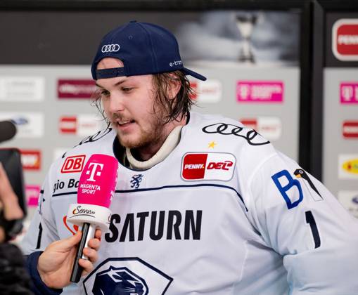 Jonas Stettmer goalie, ERC Ingolstadt Panther, 1 during TV interview with Magenta Sport after the win EHC Red Bull Muenchen vs ERC Ingolstadt, ice hockey, DEL, playoffs, final game 3, season 2022 2023, 18 04 2023 EHC Red Bull Muenchen vs ERC Ingolstadt, ice hockey, DEL, playoffs, final game 3, season 2022 2023, 18 04 2023 Muenchen Copyright: xEibner-Pressefoto HeikexFeinerx EP_HFR