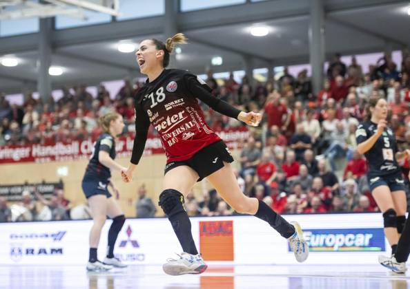 <p>29 04 2023-Bad Langensalza: Handball Frauen 1. Bundesliga Frauen Saison 2022-2023 Salzhalle 22. Spieltag Thueringer HC - Neckarsulmer Sport-Union im Foto: Johanna Stockschläder 18 (Thüringer HC) jubelt ( Deutschland Thueringen Bad Langensalza Copyright: SaschaxFromm