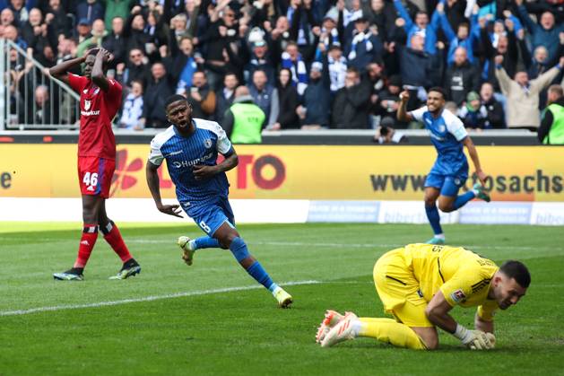 Goal celebration scorer Moritz Broni Kwarteng 1 FC Magdeburg,8 hits to 1 0 2 Football Bundesliga season 2022 2023 1 FC Magdeburg vs Hamburger SV in the MDCC Arena in Magdeburg action,soccer,man,men,Germany,29 04 2023