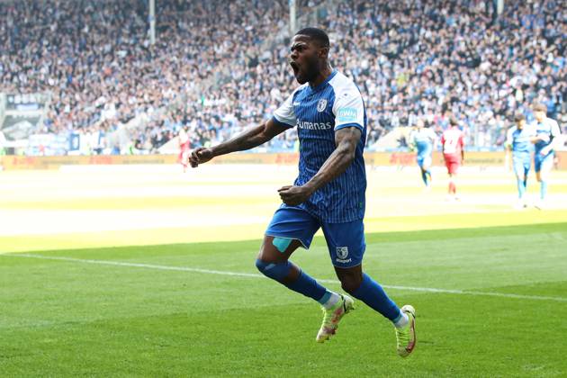 Goal celebration scorer Moritz Broni Kwarteng 1 FC Magdeburg,8 hits to 1 0 2 Football Bundesliga season 2022 2023 1 FC Magdeburg vs Hamburger SV in the MDCC Arena in Magdeburg action,soccer,man,men,Germany,29 04 2023