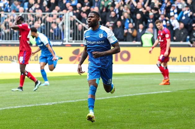 Goal celebration scorer Moritz Broni Kwarteng 1 FC Magdeburg,8 hits to 1 0 2 Football Bundesliga season 2022 2023 1 FC Magdeburg vs Hamburger SV in the MDCC Arena in Magdeburg action,soccer,man,men,Germany,29 04 2023