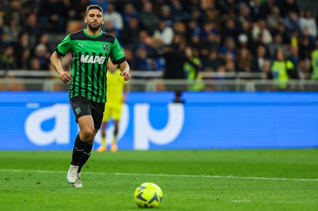 Domenico Berardi of US Sassuolo in action during Serie A 2022 23 football match between FC Internazionale and US Sassuolo at Giuseppe Meazza Stadium, Milan, Italy on May 13, 2023 - Milan Stadio Giuseppe Meazza Milan Italy Copyright: xEPhotopressx SP24-650-041
