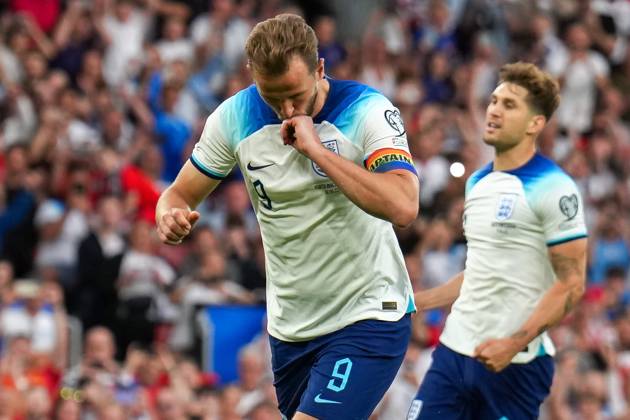 Harry Kane (9) of England celebrates after he scores his second goal (Penalty) during the UEFA EURO, EM, Europameisterschaft,Fussball Group C Qualifiers match between England and North Macedonia at Old Trafford, Manchester, England on 19 June 2023. Copyright: xDavidxHornx PMI-5596-0235