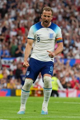 Harry Kane (9) of England celebrates after he scores his second goal (Penalty) during the UEFA EURO, EM, Europameisterschaft,Fussball Group C Qualifiers match between England and North Macedonia at Old Trafford, Manchester, England on 19 June 2023. Copyright: xDavidxHornx PMI-5596-0237