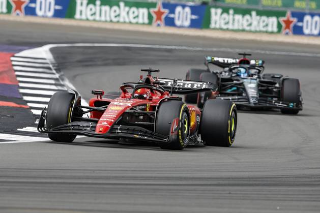 16 LECLERC Charles (mco), Scuderia Ferrari SF-23, action 63 RUSSELL George (gbr), Mercedes AMG F1 Team W14, action during the 2023 Formula 1 Aramco British Grand Prix, 10th round of the 2023 Formula One World Championship, WM, Weltmeisterschaft from July 7 to 9, 2023 on the Silverstone Circuit, in Silverstone, United Kingdom  Copyright: xXavixBonilla DPPI IPAxSportx xipx xIPAxSportx 0 IPA_IPA39139922
