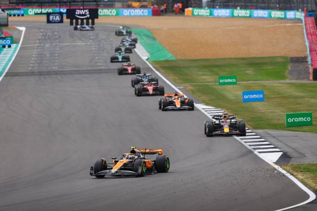 04 NORRIS Lando (gbr), McLaren F1 Team MCL60, action during the 2023 Formula 1 Aramco British Grand Prix, 10th round of the 2023 Formula One World Championship, WM, Weltmeisterschaft from July 7 to 9, 2023 on the Silverstone Circuit, in Silverstone, United Kingdom Copyright: xAntoninxVincent DPPI IPAxSportx x xIPAxSportx 0 IPA_IPA39142082