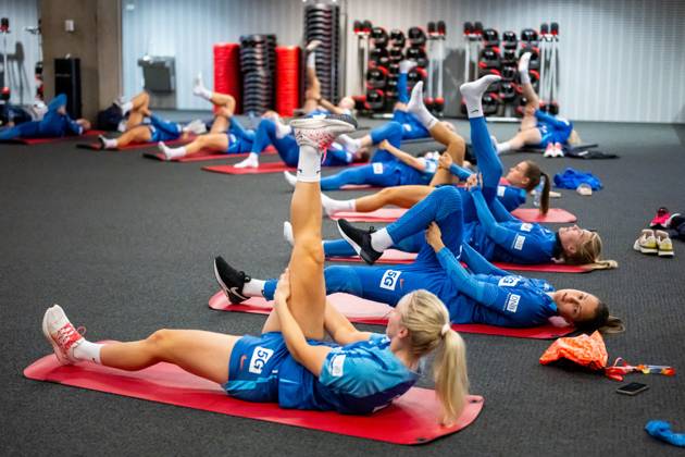 230717 Emma Stolen Godo of the Norwegian women?s national football team during an indoor gym session ahead of the FIFA Women s World Cup on July 17, 2023 in Auckland Photo Vegard Grott BILDBYRAN code VG VG0480 bbeng fotball fotboll fotboll norge norway a kvinner dam fotbolls vm fotball vm kvinner världsmästerskap vm fifa womens world cup träning practice training day 3 gym  Copyright: VEGARDxGRoTT BB230717VG022
