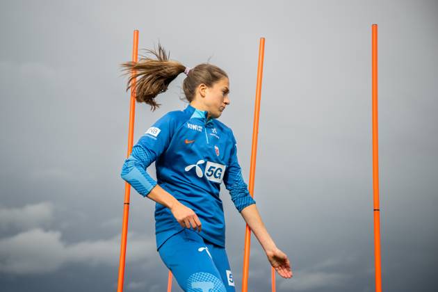 230721 Emma Stolen Godo of the Norwegian women?s national football team at a training session during the FIFA Women s World Cup on July 21, 2023 in Auckland Photo Vegard Grott BILDBYRAN code VG VG0489 bbeng fotball fotboll fotboll norge norway a kvinner dam fotbolls vm fotball vm kvinner världsmästerskap vm fifa womens world cup träning practice training day 2  Copyright: VEGARDxGRoTT BB230721VG028